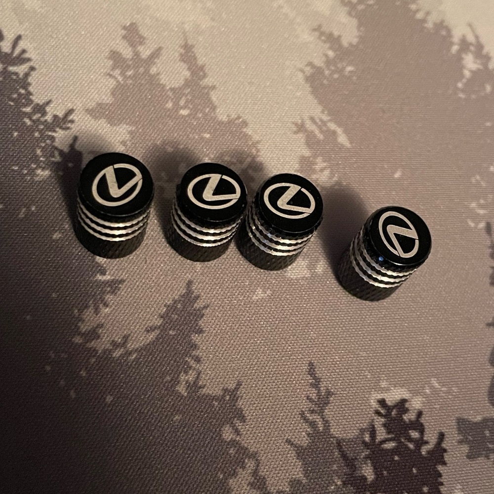 LEXUS TIRE VALVE CAPS BLACK SILVER AUTO ACCESSORY